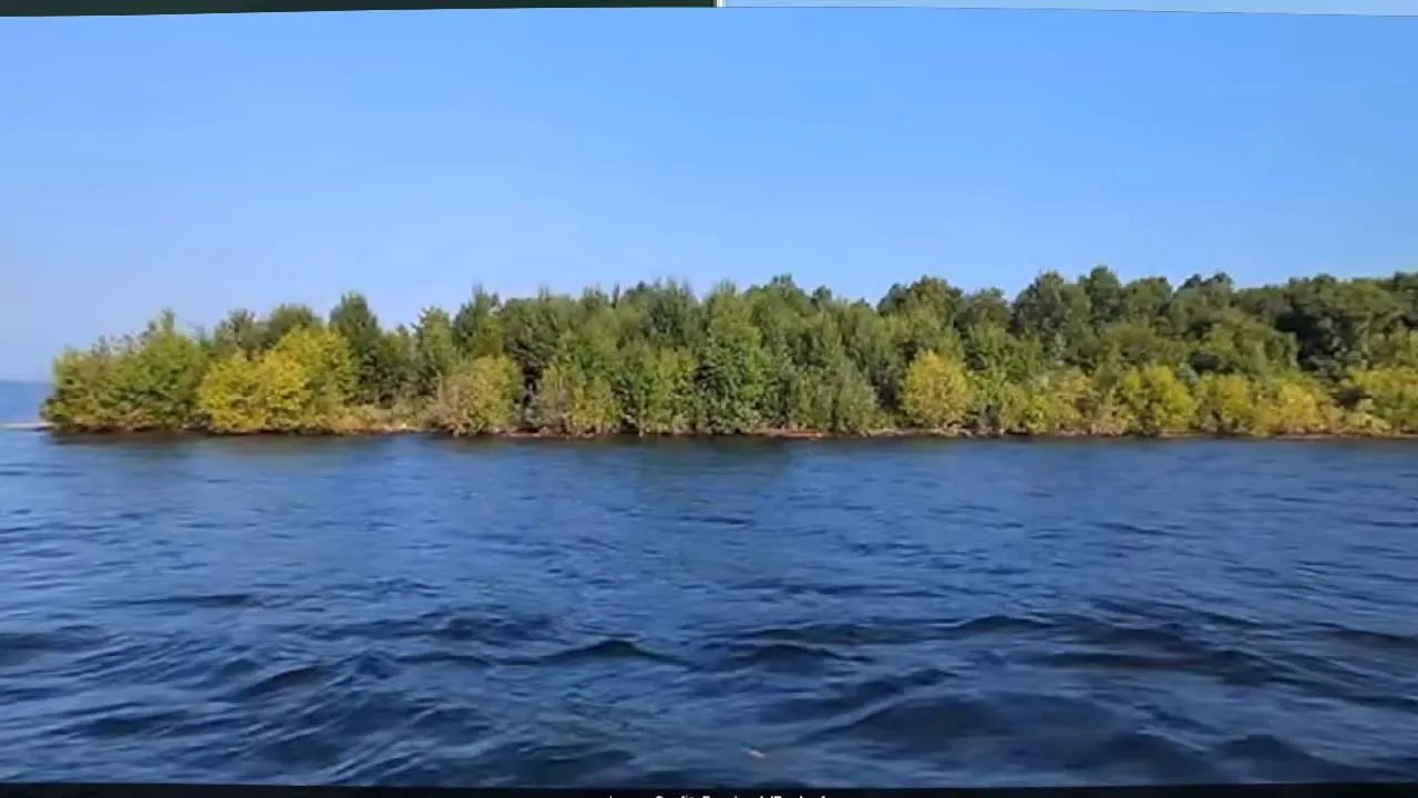 કેનેડામાં ટાપુ થયો 'અદ્રશ્ય'!, 15 દિવસમાં 30 કિલોમીટર આગળ વહેતો ગયો અને બીજી જગ્યાએ દેખાયો
