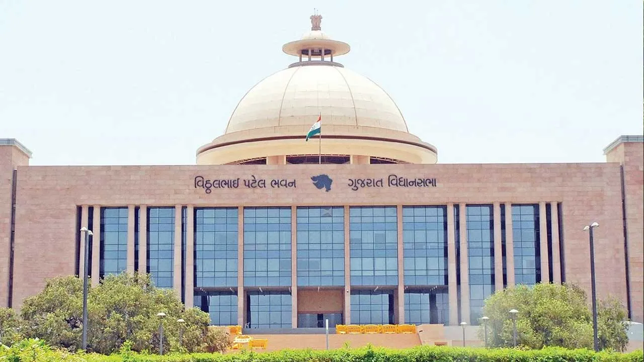 ગુજરાતમાં વર્ષમાં માત્ર 21 દિવસ જ વિધાનસભાનું કામકાજ થયું, 182 માંથી માત્ર 52 ધારાસભ્યોએ જ ચર્ચામાં ભાગ લીધો