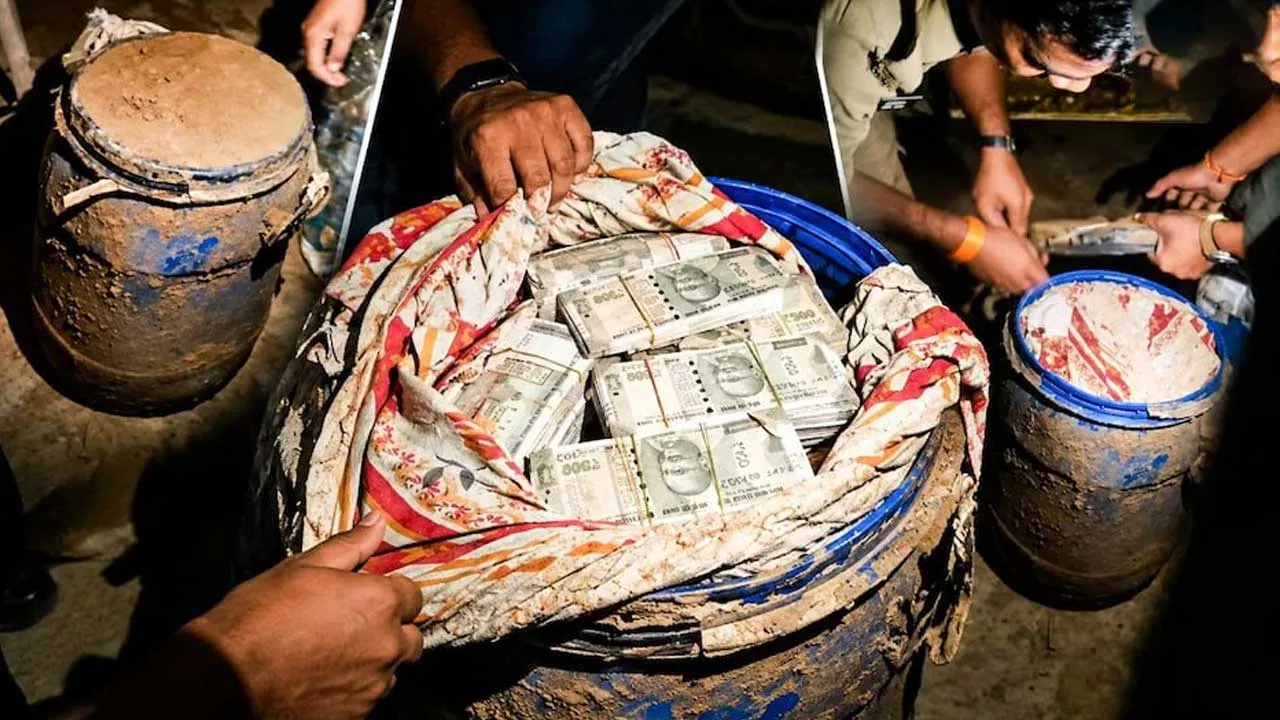 Prayagraj Cash Seizure