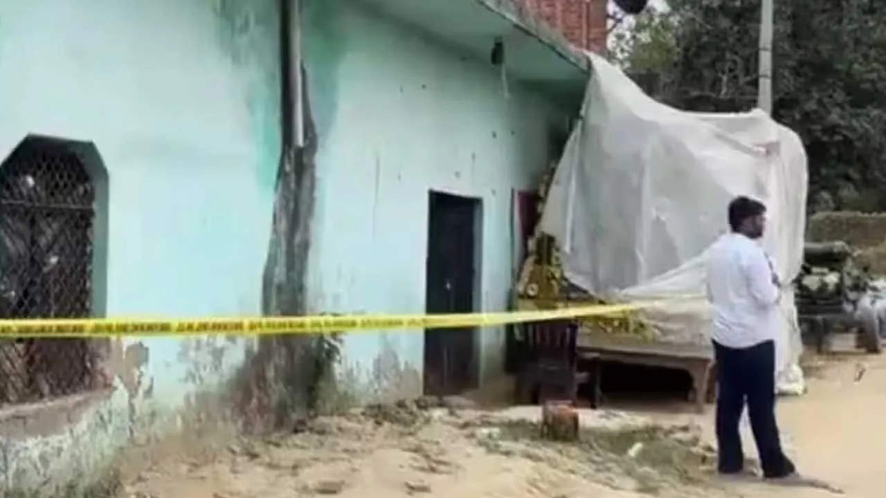 Prayagraj Cash Seizure