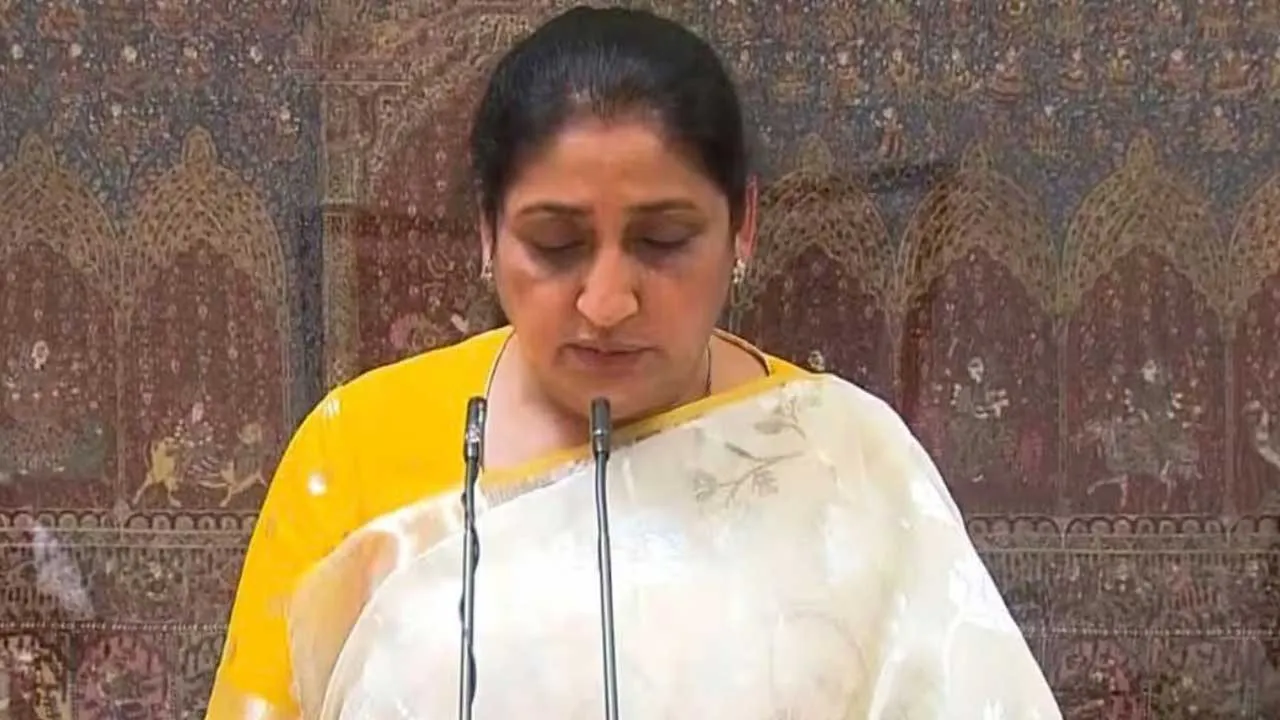 DyCM Sunetra Pawar