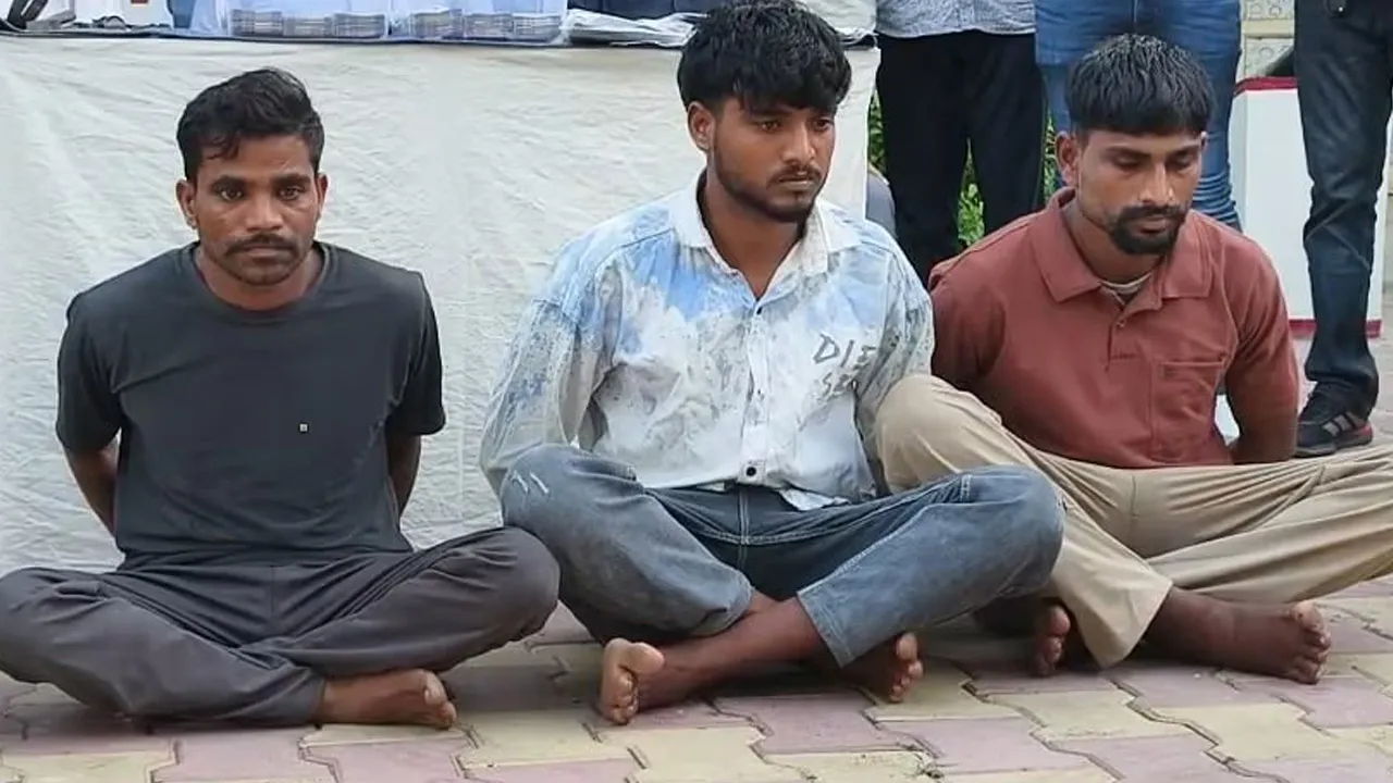 chaddi-gang4 