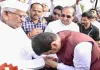 અન્ના હજારે ભૂખ હડતાળ બેસે એ પહેલા જ RTI અંગેના નવા નિયમો CM ફડણવીસે પાછા ખેંચ્યા