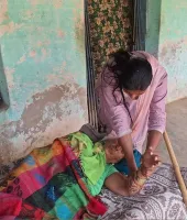 વર્ષોથી બેડરેસ્ટ પર રહેલા 82 વર્ષીય વૃદ્ધાને UP પોલીસે આરોપી બનાવી દીધા