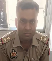 લગ્ન માટે બન્યો નકલી સબ-ઇન્સ્પેક્ટર, યુનિફોર્મ પહેરીને છેતરી રહ્યો હતો, લગ્ન નક્કી કરવા પહોંચ્યો તો... 