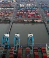 યુદ્ધની અસર: દુબઈમાં ફળ અને શાકભાજીના 1000 કન્ટેનર સડી રહ્યા છે! ભારતને ભારે નુકસાન