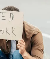 દેશમાં 40 ટકા સ્નાતકોને નોકરી મળતી નથી; અઝીમ પ્રેમજી યુનિવર્સિટીના રિપોર્ટમાં થયો ખુલાસો!