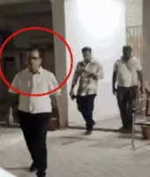 લાખો રૂપિયા પગાર છતા દોઢ લાખની લાંચ લેતા GST અધિકારી ઝડપાયો, સેટલમેન્ટના 5 લાખ માંગેલા