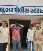વડોદરામાં હિન્દુ ડૉક્ટર યુવતી સાથેના લગ્નનું નકલી સર્ટિફિકેટ રજૂ કર્યું, માતા બોલી-  દીકરી પાછી લાવી આપો