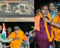 દીકરી આર્મી યુનિફોર્મ પહેરીને ગામમાં આવી, સરઘસ કાઢ્યું, ઉજવણી થઇ; પરંતુ સત્ય હકીકત ખબર પડતા FIR દાખલ કરવામાં આવી!