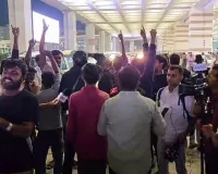 પટના એરપોર્ટ પર કોંગ્રેસના સીનિયર નેતાઓ સામે કાર્યકરો બાખડ્યા, સામે આવ્યું કારણ