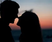 પચાસ હજાર વર્ષ પહેલાં માણસે આમની પાસેથી ચુંબન કરવાનું શીખ્યું! જેના પુરાવા હવે મળ્યા