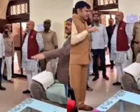 ધારાસભ્યએ સરકારી એન્જિનિયરને કહ્યું, 'હું તને ચપ્પલથી માર મારીશ, તારા કપડા ઉતારીને ફેરવીશ...'