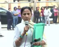 બંગાળમાં હાઈવોલ્ટેજ ડ્રામા: IPAC પર EDના દરોડા, મમતા ઘટનાસ્થળે પહોંચી ગયા અને ગ્રીન ફાઈલ...