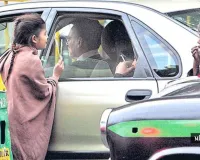 ભારતનું ભવિષ્ય દેશભરમાં ટ્રાફિક સિગ્નલો પર ભીખ માંગે છે!