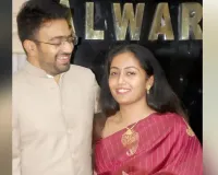 IAS અધિકારીએ કોઈપણ ખર્ચા વગર કલેક્ટર ચેમ્બરમાં કરી લીધા લગ્ન