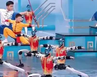 ચાઇનીઝ રોબોટ્સનો માણસની જેમ જ ડાન્સથી લઈને કુંગ ફુ સુધી અદ્ભુત મૂવ્સ; આ જોઈને લોકો રહી ગયા દંગ