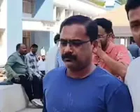 લાખોનો પગાર પણ પેટ નથી ભરાતું, GSTના 2 અધિકારી 1.25 કરોડની લાંચ માંગેલી, પકડાયા