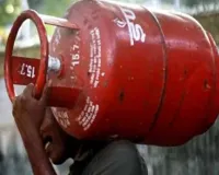 LPGના કાળાબજારને રોકવા માટે બુકિંગ નિયમોમાં ફેરફાર! જાણો હવે કેટલા દિવસમાં મળશે બીજો સિલિન્ડર