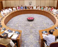 સરકાર દેશની કંપનીઓને વિદેશમાં મોટી કરે, લાભ આપે એમાં કશું ખોટું નથી