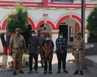 હાઇવે પર 'આ રસ્તો મુસ્લિમો માટે નથી' જેવા નફરતભર્યા સૂત્રો લખવા બદલ પોલીસે મહિલાને પકડી