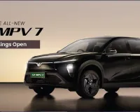 ઈનોવાને ટક્કર મારવા આવી 7-સીટર ઇલેક્ટ્રિક કાર, એક ચાર્જ પર 517 Km રેન્જ, 10 વર્ષની બેટરી વોરંટી અને કિંમત...