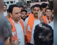 સુરતમાં પ્રચાર કરવા નીકળેલા ભાજપના નેતાને લોકોએ મોઢા પર જ કહી દીધું- ‘આ વિસ્તાર ભૂલી જજો મત નહીં મળે’