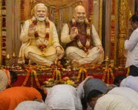 હવે ગુજરાતના ઘરોમાં PM અને HMની પૂજા થવા લાગે  તો નવાઇ નહીં!