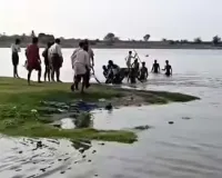 નદીમાં ડૂબતી એક છોકરીને બચાવવા એક પછી એક 5 કૂદી પડ્યા; બધા ડૂબી ગયા, પણ છોકરી બચી ગઈ!