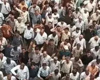 વીજ પોલને લઈને ખેડૂતો આર-પારના મૂડમાં, સરકારને આપ્યા 3 વિકલ્પ