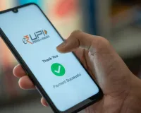 શું UPI પેમેન્ટ્સ પર લાગશે ચાર્જ? રૂ. 2,000થી વધુની ચૂકવણીઓ પર મર્ચન્ટ ફી લાદવાનું વિચારી રહી છે સરકાર