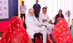 અમિત શાહે કેમ કહ્યું- બહેનોએ જે કર્યું છે તે એક કોર્પોરેટ કંપનીને કરવુ હોય તો તેમને પરસેવો વળી જાય