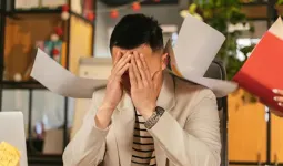 કર્મચારીને વારંવાર બાથરૂમ જવાનું ભારે પડી ગયું, કંપનીએ નોકરીમાંથી કાઢી મૂક્યો