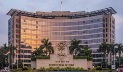 રોકડ સંકટને પહોંચી વળવા RBI 2 લાખ કરોડ રૂપિયા સિસ્ટમમાં નાખીને બજારને રાહત આપવાની તૈયારીમાં