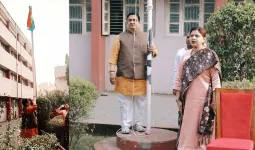 લો કોલેજના કેમ્પસમાં શ્રેયસ દેસાઇના હસ્તે 5 કોલેજનો ધ્વજવંદન કાર્યક્રમ યોજાયો 