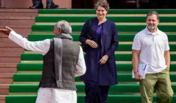 ખેડૂતોના હિત સાથે સમાધાન, તેલ પર જાહેરાત US તરફથી શા માટે... US ડીલ પર કોંગ્રેસે પૂછ્યા 5 સવાલ