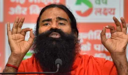 રામદેવ યોગ શીખવાડીને કરોડો કમાયા પણ ટેક્સ ભરવાનો ના પાડતા, હવે કોર્ટે આપ્યો ઝટકો