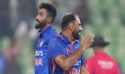 ‘શમી અને સિરાજને મુસ્લિમ હોવાને કારણે તકો મળી રહી નથી...’, AIMIM અને SP નેતાઓના વિવાદાસ્પદ નિવેદન