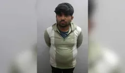 ડૉક્ટર બનીને આવ્યો ઠગ, ઝડપથી પૈસા ચૂકવવાનું કહીને દર્દીઓને લગાવી દીધો લાખોનો ચૂનો