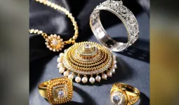 એક ઝટકામાં ચાંદીમાં 26,000 અને સોનામાં 4,500નો ઘટાડો, જાણો શું છે કારણ?