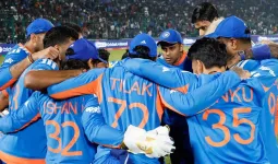 પાકિસ્તાન સામેની મેચમાં ટીમ ઈન્ડિયા આ 4 કારણે મુશ્કેલીમાં મુકાઇ શકે છે