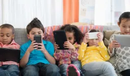 16 વર્ષથી ઓછી ઉંમરના બાળકોના સોશિયલ મીડિયા વાપરવા પર પ્રતિબંધ મૂકનારું આ દેશનું પહેલું રાજ્ય બન્યું