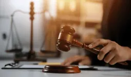 દુકાનદારે 165 વધારે લીધા, ફરિયાદી 10 વર્ષ કોર્ટમાં કેસ લડ્યો અને જીત્યો