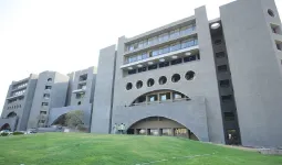 Khabarchhe Investigation: કરોડોનો નફો કરતી ગુજરાતની ખાનગી યુનિઓ વિદ્યાર્થી-વાલીથી હિસાબો છુપાવે છે!