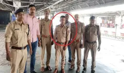 પરિવારને ખુશ કરવા માટે પહેરી વર્દી, નકલી RPF સબ-ઇન્સ્પેક્ટરની ધરપકડ