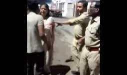 મહિલા અધિકારીએ ટ્રક ડ્રાઇવરને થપ્પડ મારતા થયો ગુસ્સે; કહ્યું- 'મેડમ, યુટ્યુબ પર મારા 5 લાખ ફોલોઅર્સ છે, હવે તમે મારી માફી માંગશો!'