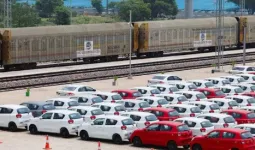 ઈરાન યુદ્ધની ભારતના ઓટો ઉદ્યોગ પર મોટી અસરનો ભય, કાર ઉત્પાદન પર પડી શકે અસર