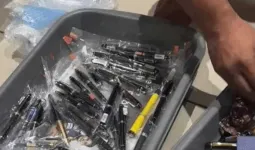 જાપાનથી અમદાવાદ આવી રહેલા મુસાફર પાસેથી 61 ડિઝાઇનર પેન કરાઇ જપ્ત; એક પેનની કિંમત જાણીને ઊડી જશે હોશ