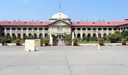 નોકરી કરતી પત્ની પાસે પતિએ ભરણપોષણ માગ્યું,  કોર્ટે પતિને ખખડાવીને કહ્યું- બેશરમ, પત્નીને 15 લાખ રૂપિયા વળતર આપ