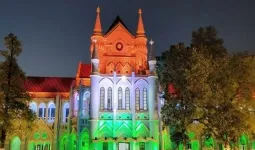 'હું 19 વર્ષની અને મારો પતિ 40 વર્ષનો...' દલીલ સાંભળતા હાઈકોર્ટે મહિલાને પ્રેમી સાથે જવા દીધી